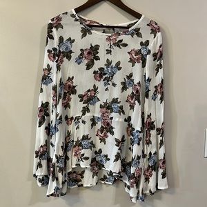 Abercrombie & Fitch Floral top Hi Low
